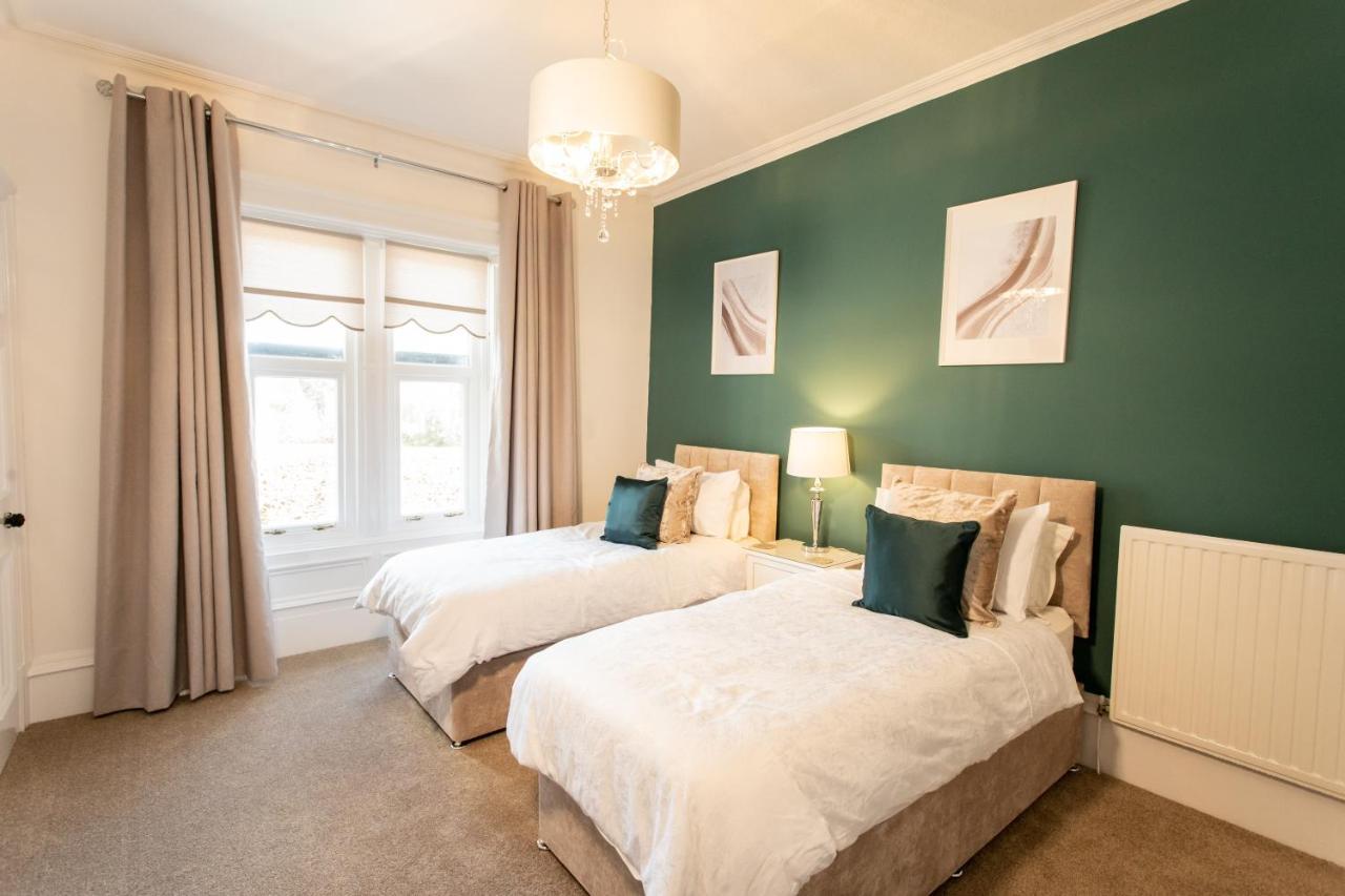 3 Bedroom Attached To Host Free Parking Apartment