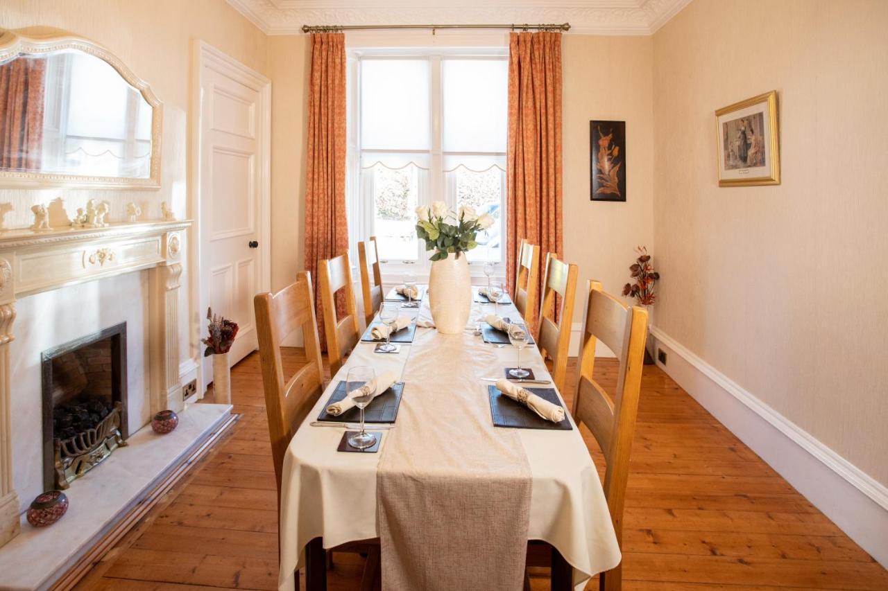 Apartment 3 Bedroom Attached To Host Free Parking