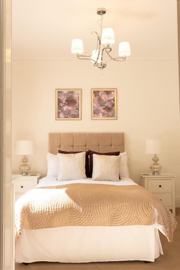 Апартаменты 3 Bedroom Attached To Host Free Parking Перт